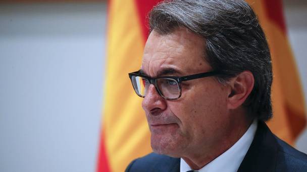 Artur Mas has been replaced as the Together For Yes alliance's candidate for regional government leader