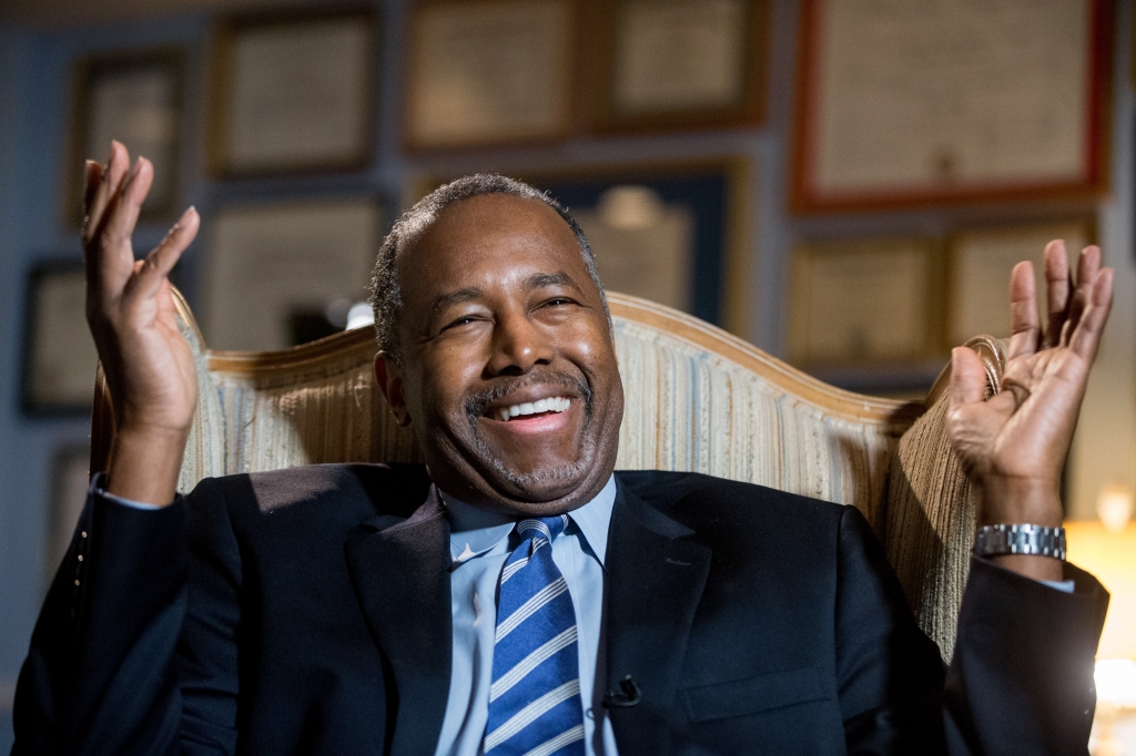 Top Ben Carson campaign staffers resign