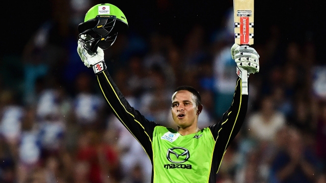 Big Bash League Usman Khawaja's heroics against Adelaide Strikers help Sydney Thunder to the final