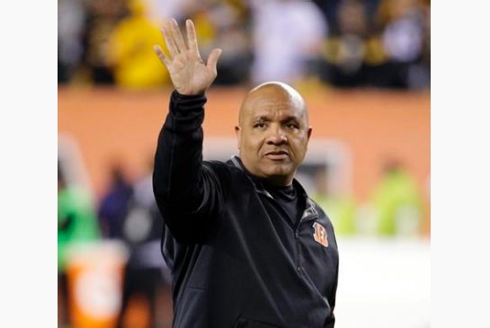 Reports: Hue Jackson will be hired as Cleveland Browns' next head coach