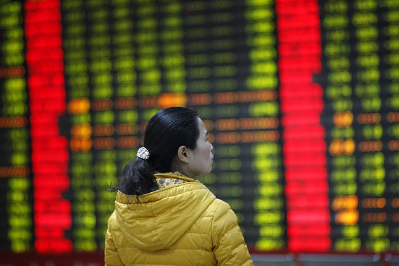 China announces plan to limit large share sales