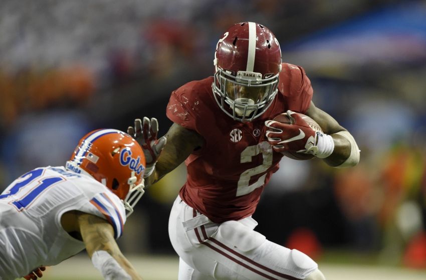 Derrick Henry stiff-arms his way for rushing TD at Cotton Bowl