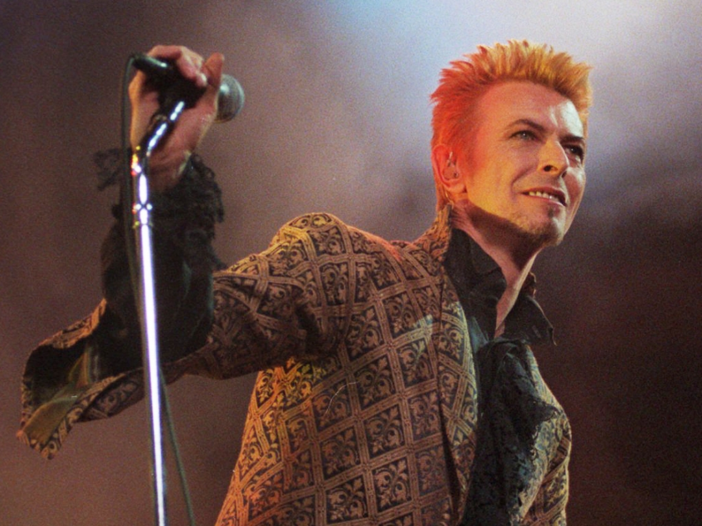 David Bowie performing at Madison Square Garden