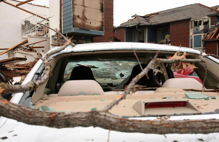 Midwest storm brings twisters, floods, and it's not over yet