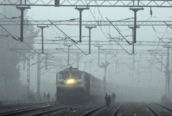 Dense fog in Delhi 64 trains cancelled