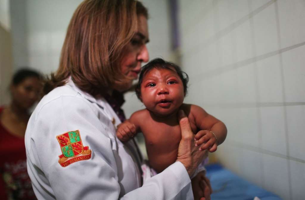 Dr. Angela Rocha a pediatric infectologist at Oswaldo Cruz Hospital examines Ludmilla Hadassa Dias de Vasconcelos, who has microcephaly