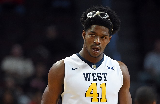 West Virginia forward Devin Williams