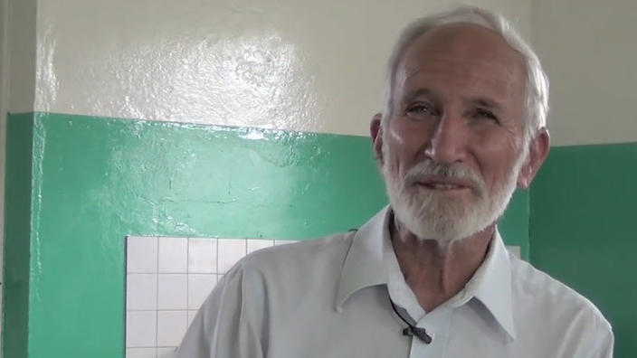 Dr Ken Elliott and his wife Jocelyn run the Centre Medico Chirurgicale de Djibo