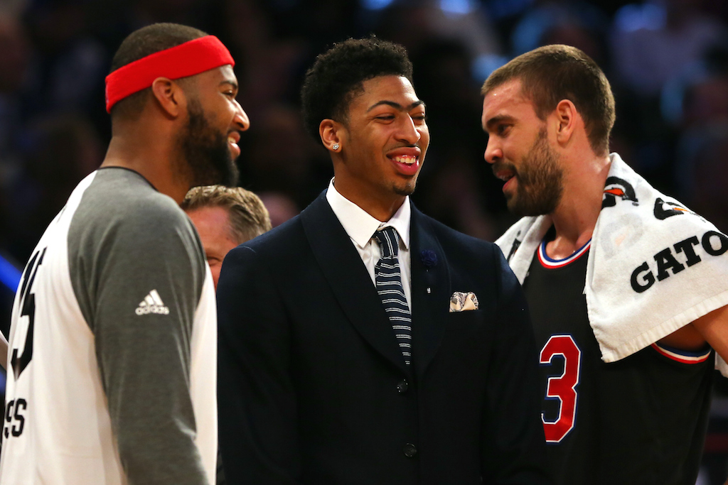 Cousins Davis and Gasol chat at the 2015 NBA All Star Game