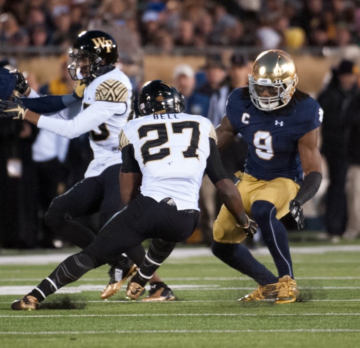 Former Irish linebacker Jaylon Smith attempts to tackle Wake Forest running back during Notre Dame's victory over the Demon Deacons on at Notre Dame Stadium