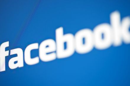 Facebook crushes Q4 earnings expectations with $5.8B in revenue and 1.59B users