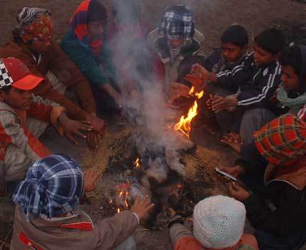 Dense fog in Jammu hits air and rail traffic