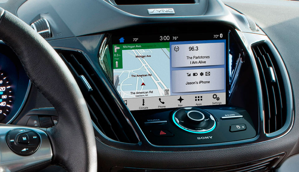 Ford Is Adding Android Auto and Apple CarPlay for 2017 Model Year