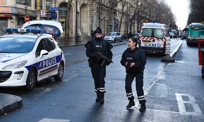 Man'In Suicide Vest Shot Dead By Paris Cops