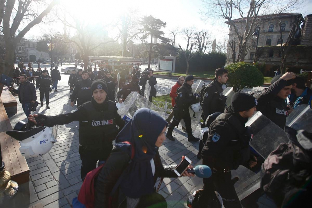 Reports: several injured in explosion in Istanbul