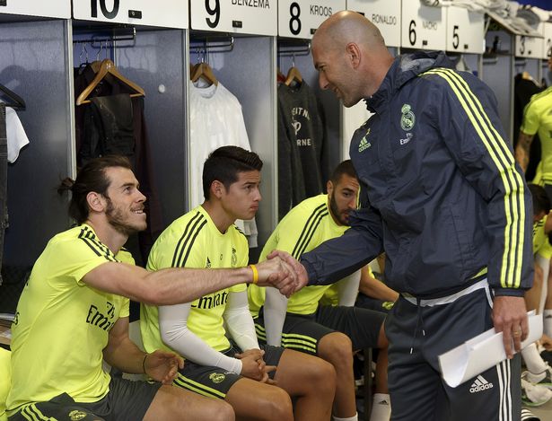 Getty Images
Head coach Zinedine Zidane greets Gareth Bale before a training session