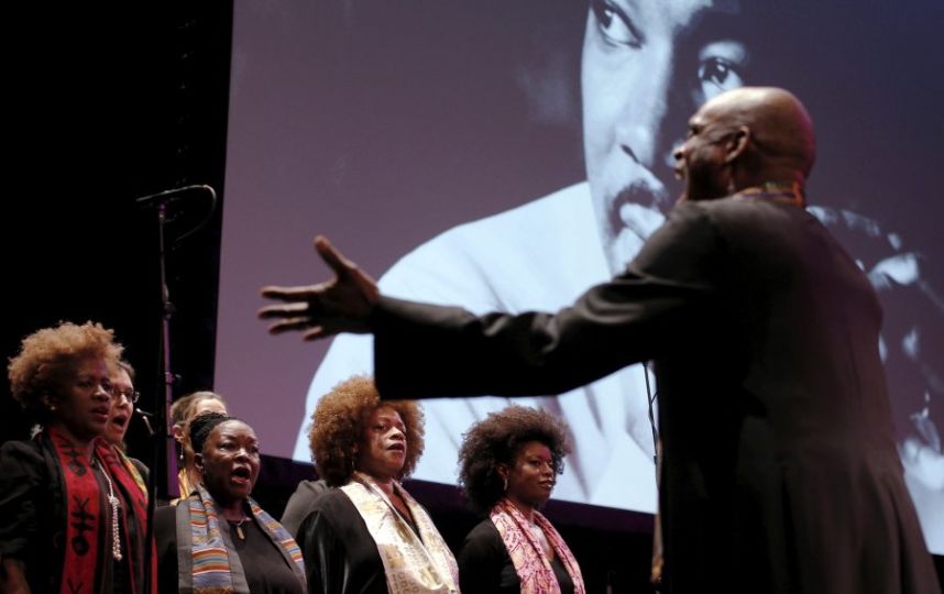 US marks MLK holiday with speeches, service, Oscar boycott