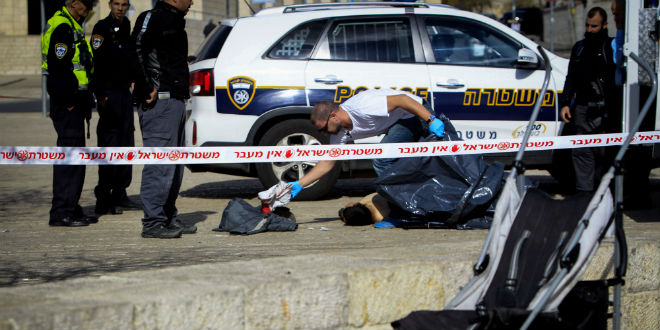 Israeli security forces at the scene where a stabbing attack was thwarted near Tzahal Square by Jerusalem's Old City