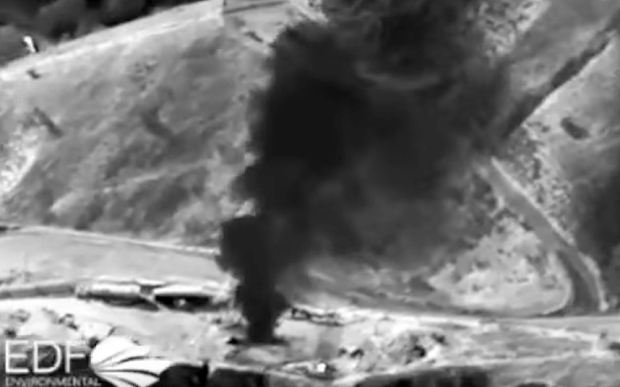 Infrared footage of Aliso Canyon Califionia shows a natural gas leak