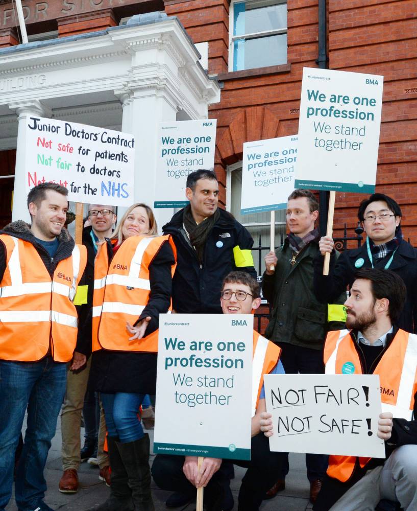 Junior doctors&#039 strike leads to 4,000 operations being cancelled