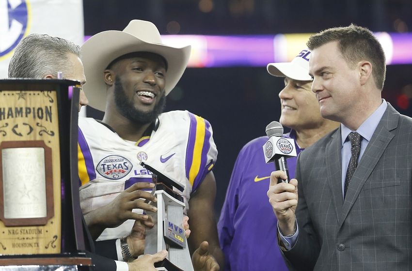 LSU Fournette Magnificent in Blowout Win Over Texas Tech