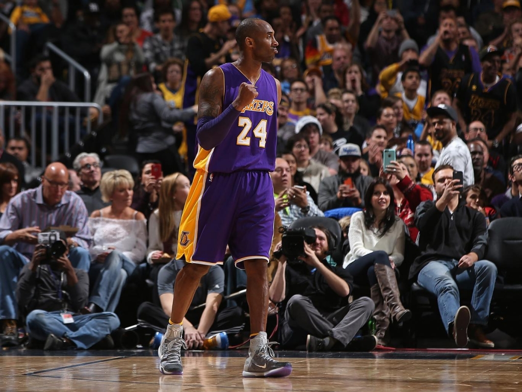 Bryant scores 31 as Lakers beat Nuggets 111-107