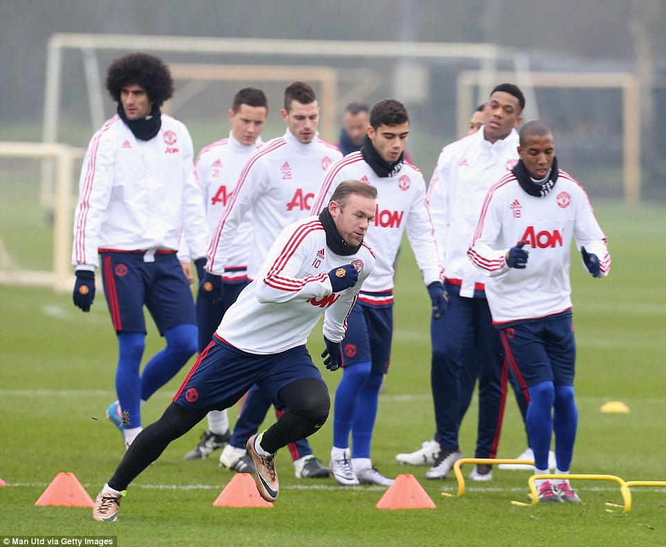 Manchester United captain Wayne Rooney leads the team as they train ahead of the FA Cup clash with Sheffield United