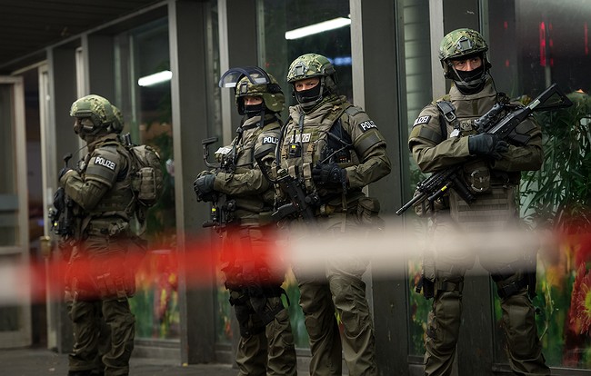 BREAKING: Police fear IMMINENT New Year terror attack TONIGHT as they evacuate stations