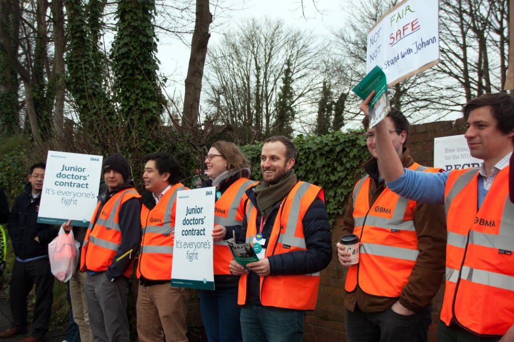 Junior docs contract row could force hospitals to close as medics look to go abroad