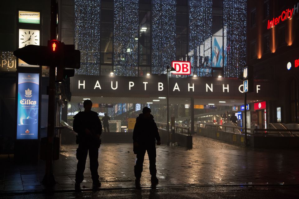 Police in Munich warn of 'imminent threat&#39 of terror attack