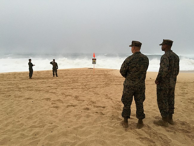 2 Marine helicopters collide off Oahu; search underway