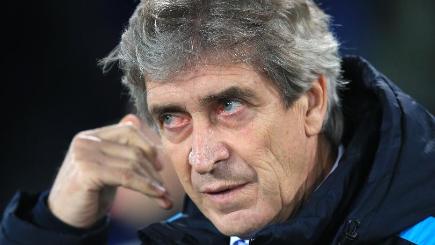 Manchester City manager Manuel Pellegrini has injury problems in defense