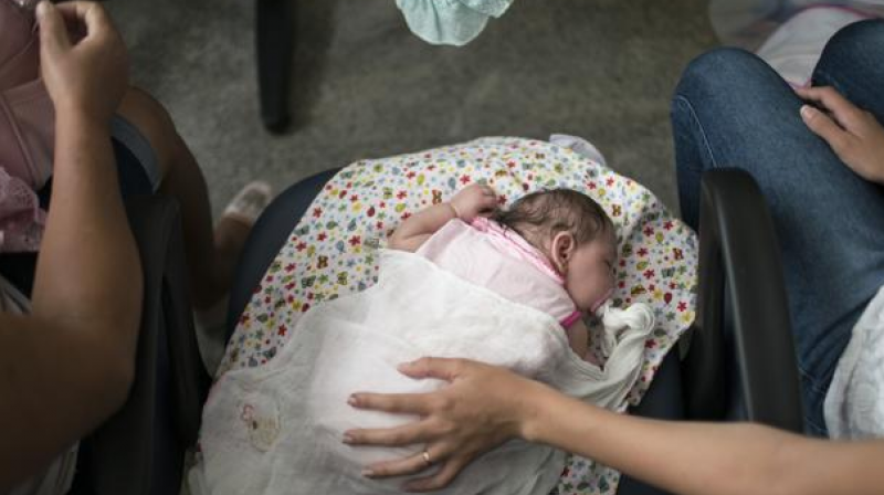 More airlines offer Zika refunds to pregnant women