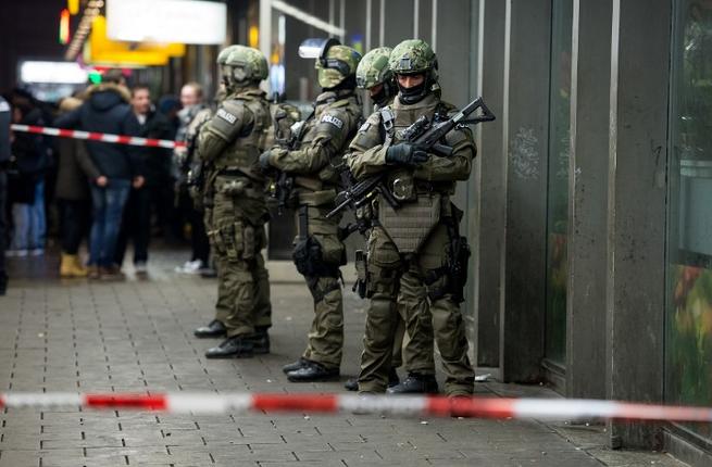 IS suspected of planning suicide attack in Munich: German authorities