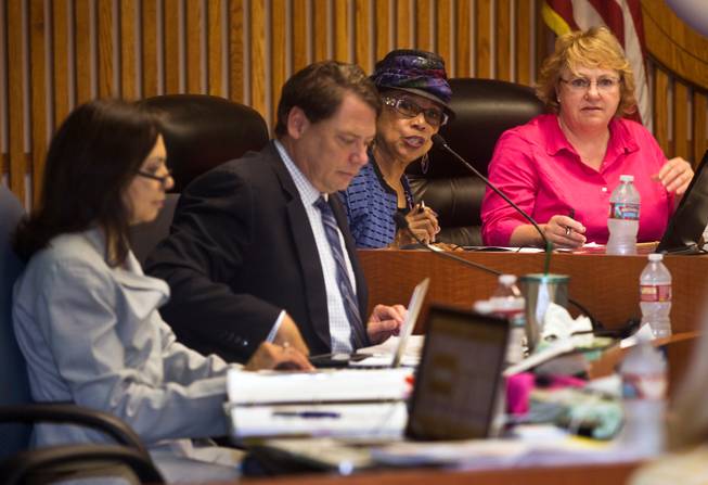 District 150 board approves spending to settle lawsuit