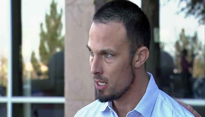 Ricardo Medina makes a brief statement after leaving a California jail in February 2015