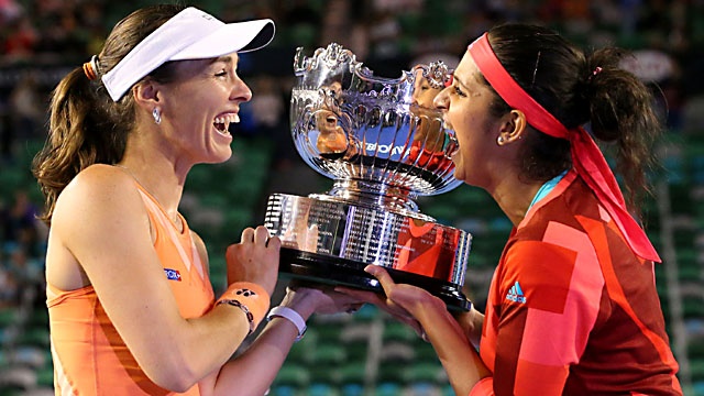 Mirza Hingis doubles Australia