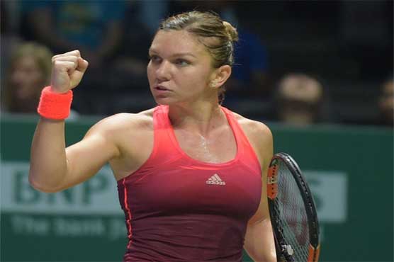 Simona Halep beat Karolina Pliskova 6-4 7-5 to reach the semi-finals of the Sydney International