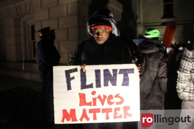 Michigan governor to lay out plans to fix Flint water crisis