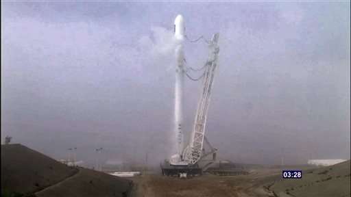 Support leg breaks as SpaceX rocket lands on ocean barge