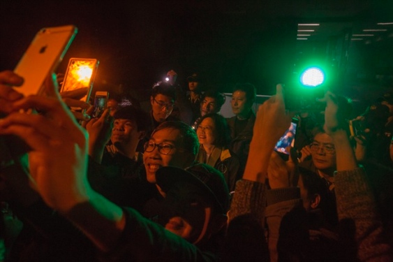 Pro-independence party candidate claims win in Taiwan vote