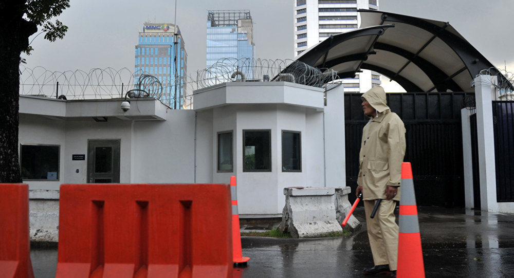 US embassy security personel stand guard in Jakarta