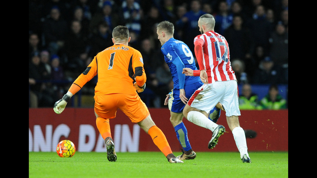 Boos ring out at Old Trafford as Charlie Austin sinks lacklustre Man United