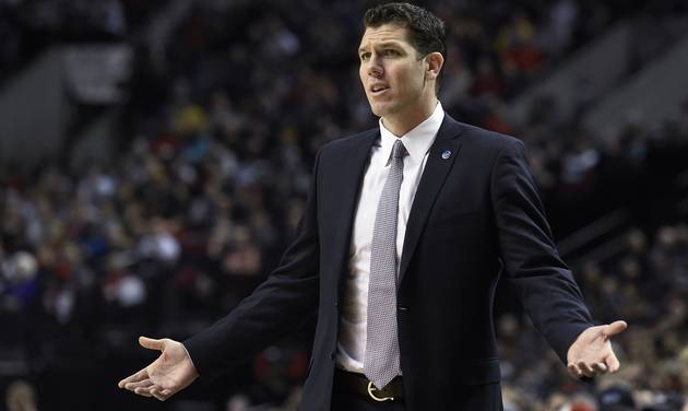 Golden State Warriors assistant coach Luke Walton gestures during the first half of the team's NBA basketball game against the Portland Trail Blazers in Portland Ore. Friday Jan. 8 2016