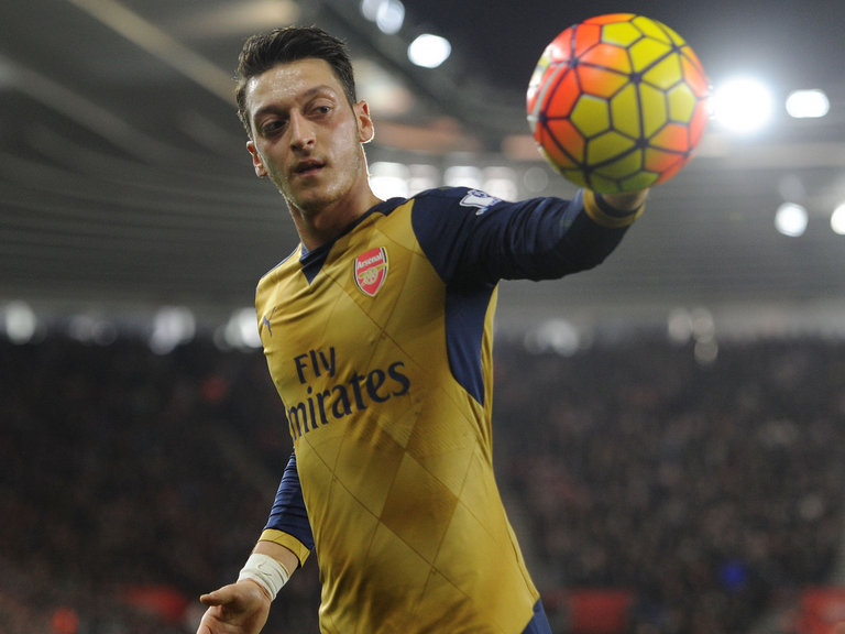 Mesut Ozil Rarely trains between matches