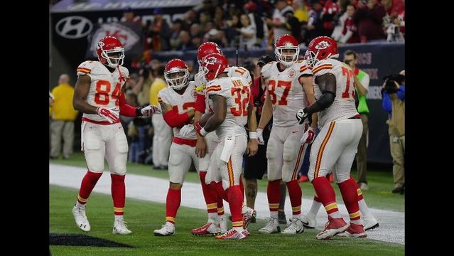 Chiefs dominate Texans from the start in 30-0 playoff win