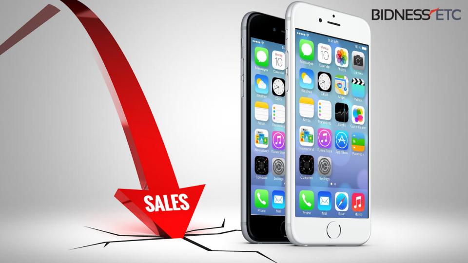 Will A Smaller Cheaper iPhone Prevent An Apple Sales Decline