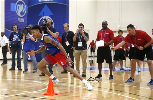 Kansas Kelly Oubre participates in a drill at the NBA draft combine