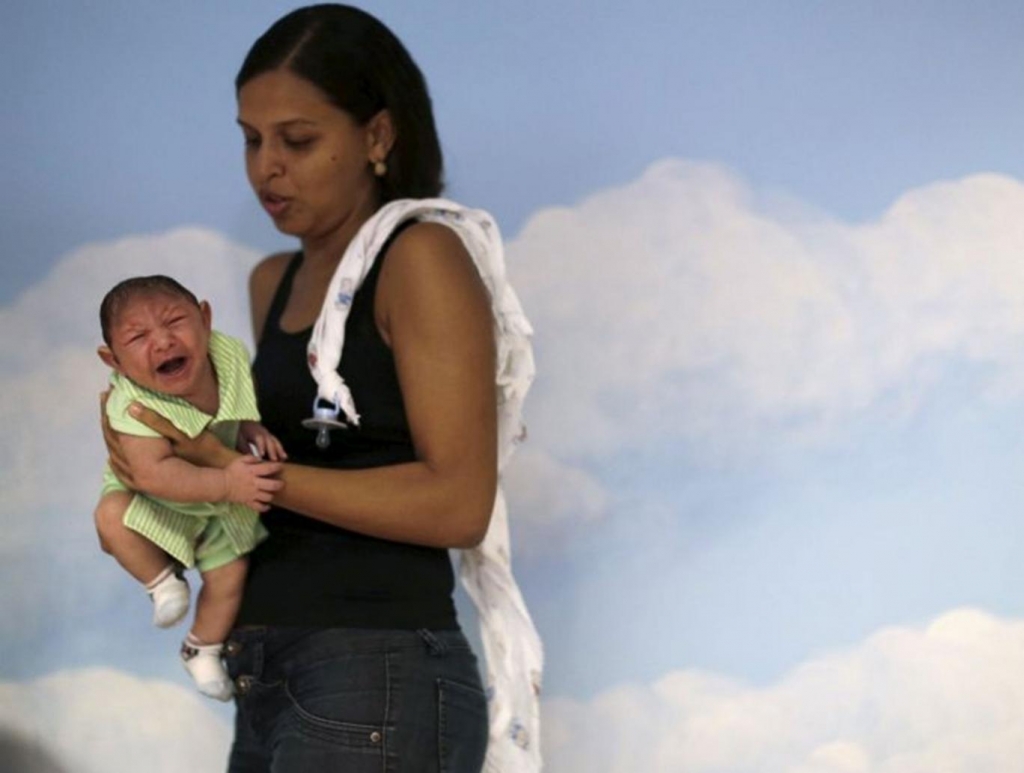 Zika epidemic on US doorstep spurs vaccine hunt