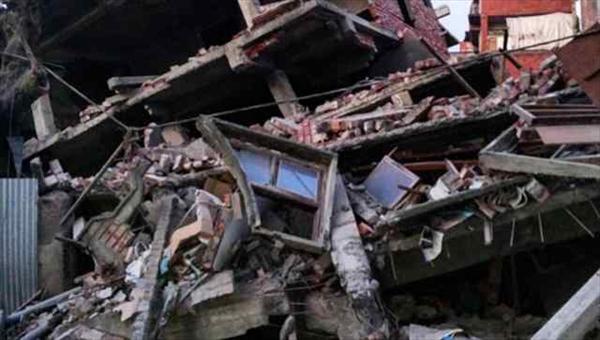 Quake strikes northeast India toll reaches 5 nearly 100 injured